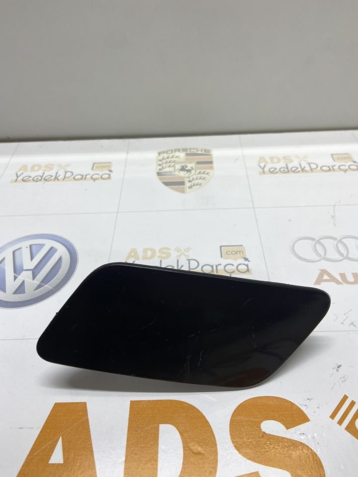 Audi A3 2013-2016 Sol Far Yıkama Kapağı