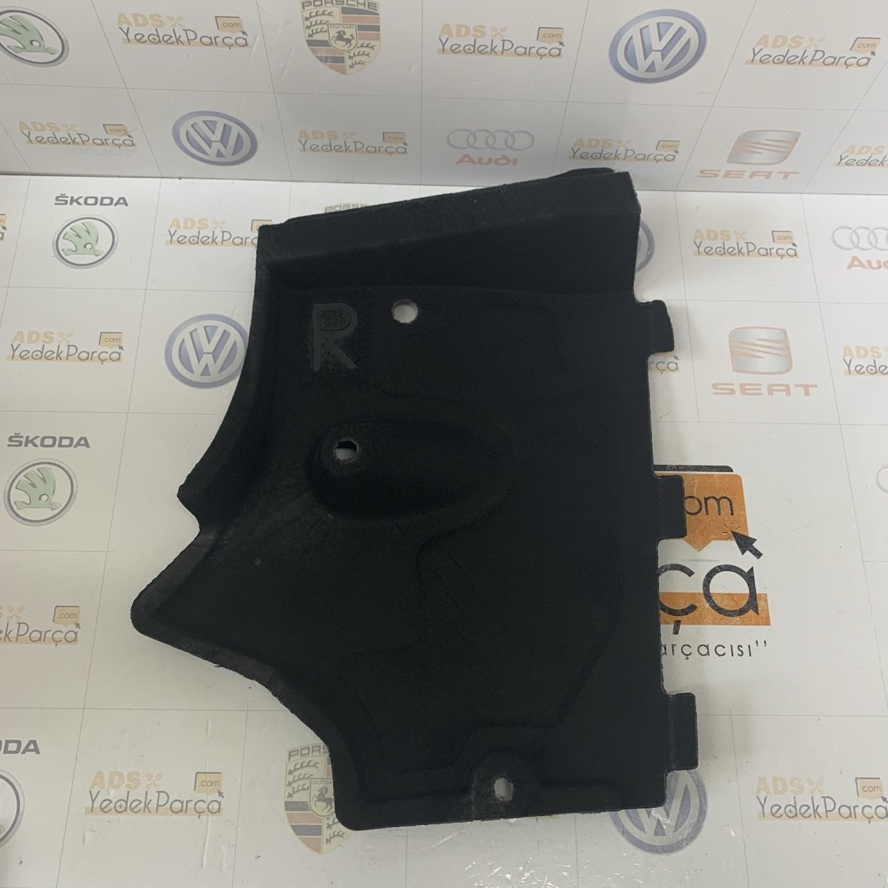 Audi A6 2013-2017 Sağ Alt Taban Kaplaması Küçük İthal