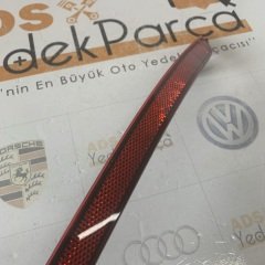 Volkswagen Passat 2019 Sonrası Sağ Tampon Reflektörü Orijinal