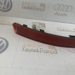 Audi A4 2016 Sonrası Sağ Arka Tampon Reflektörü Orijinal