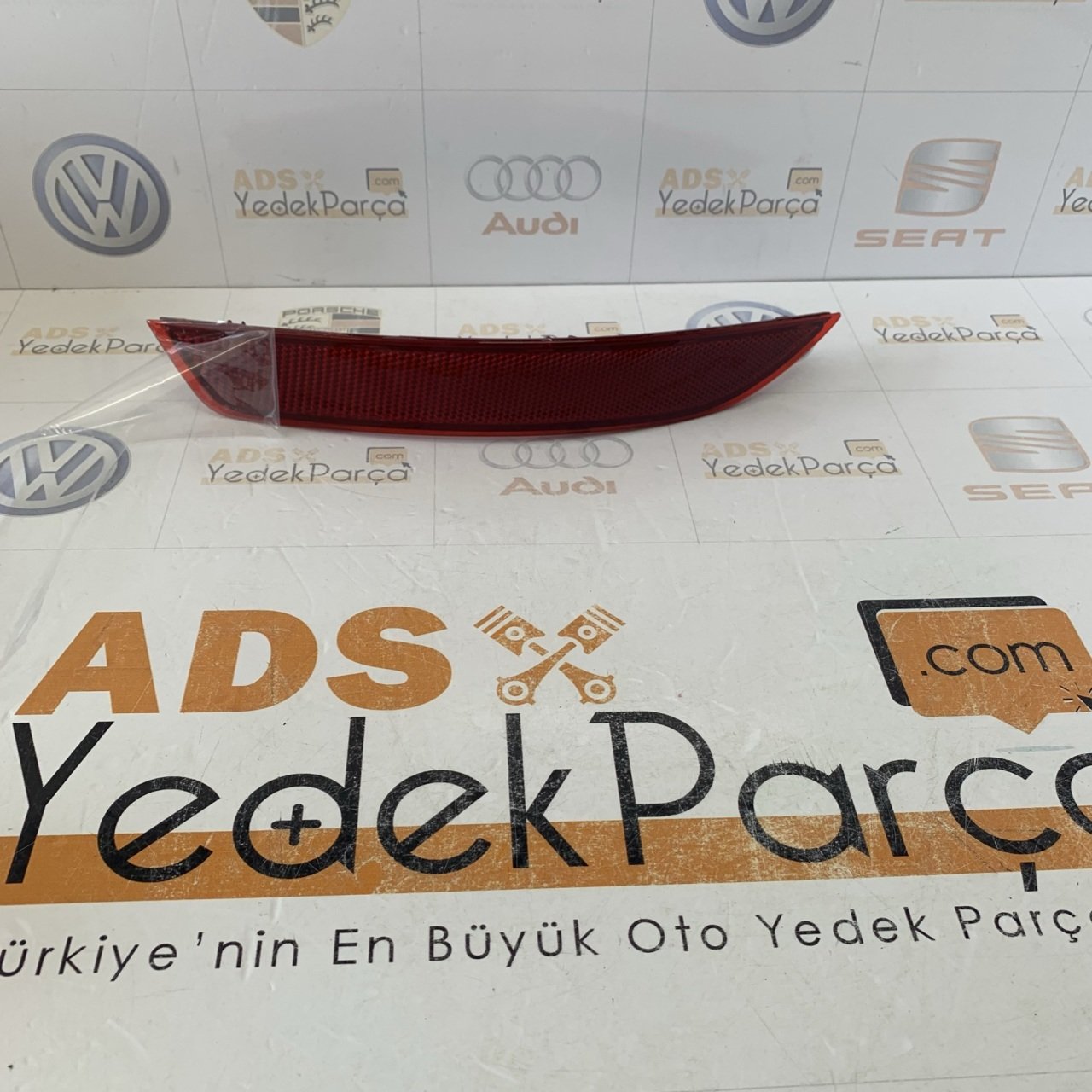 Volkswagen Jetta 2011-2014 Sol Arka Tampon Reflektörü Orijinal