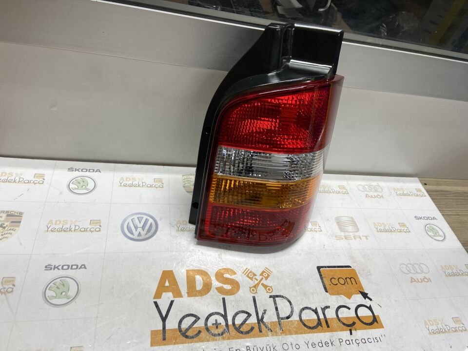 Volkswagen Transporter 2003-2009 Sağ Stop Sarı Sinyal