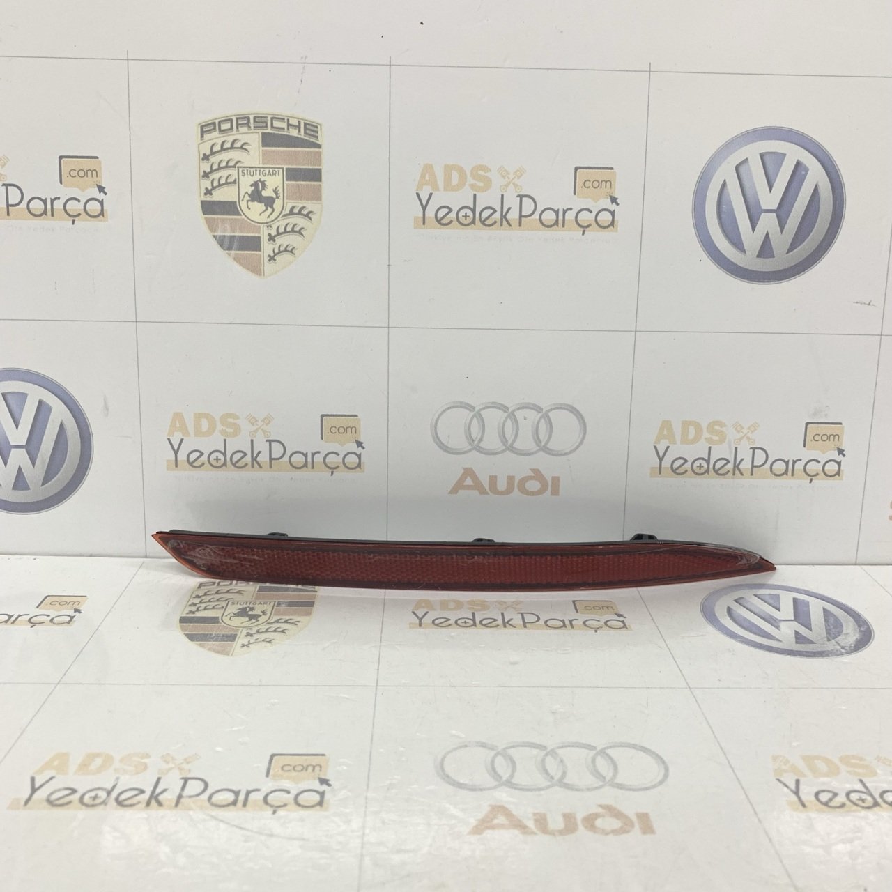 Volkswagen Cc 2012 Sonrası Sağ Tampon Reflektörü Orijinal