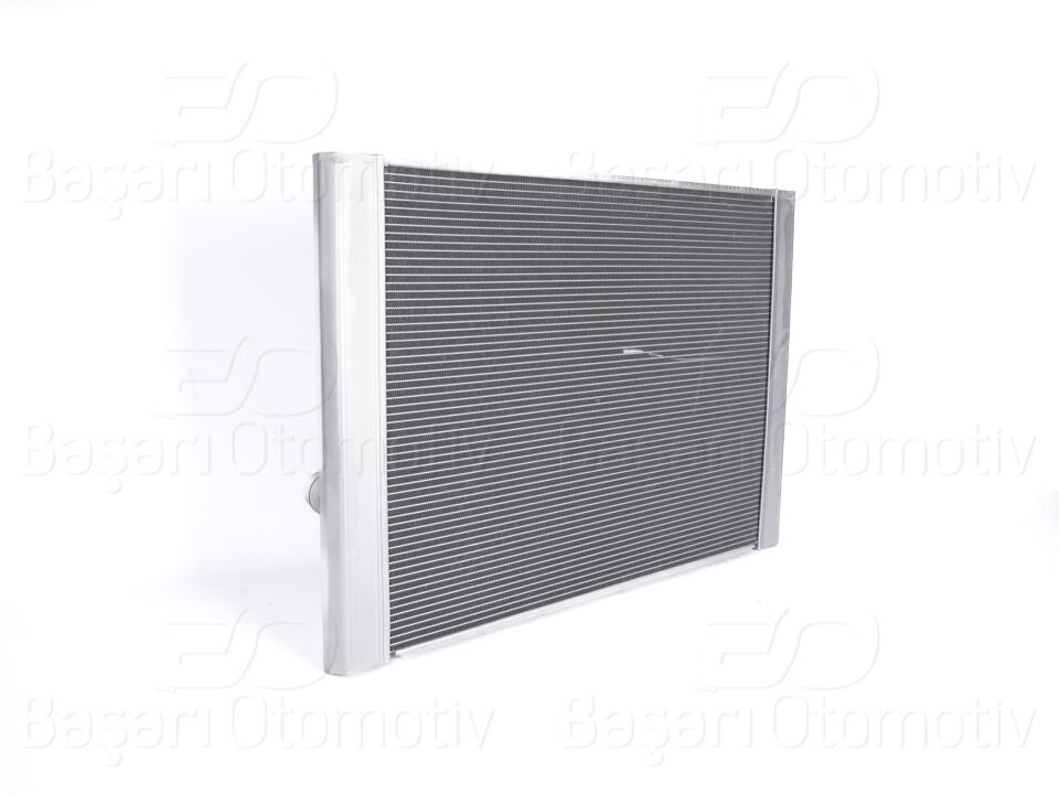 BMW E60 E61 E63 E64 04 >SU RADYATORU BRAZING MT 600X486X26