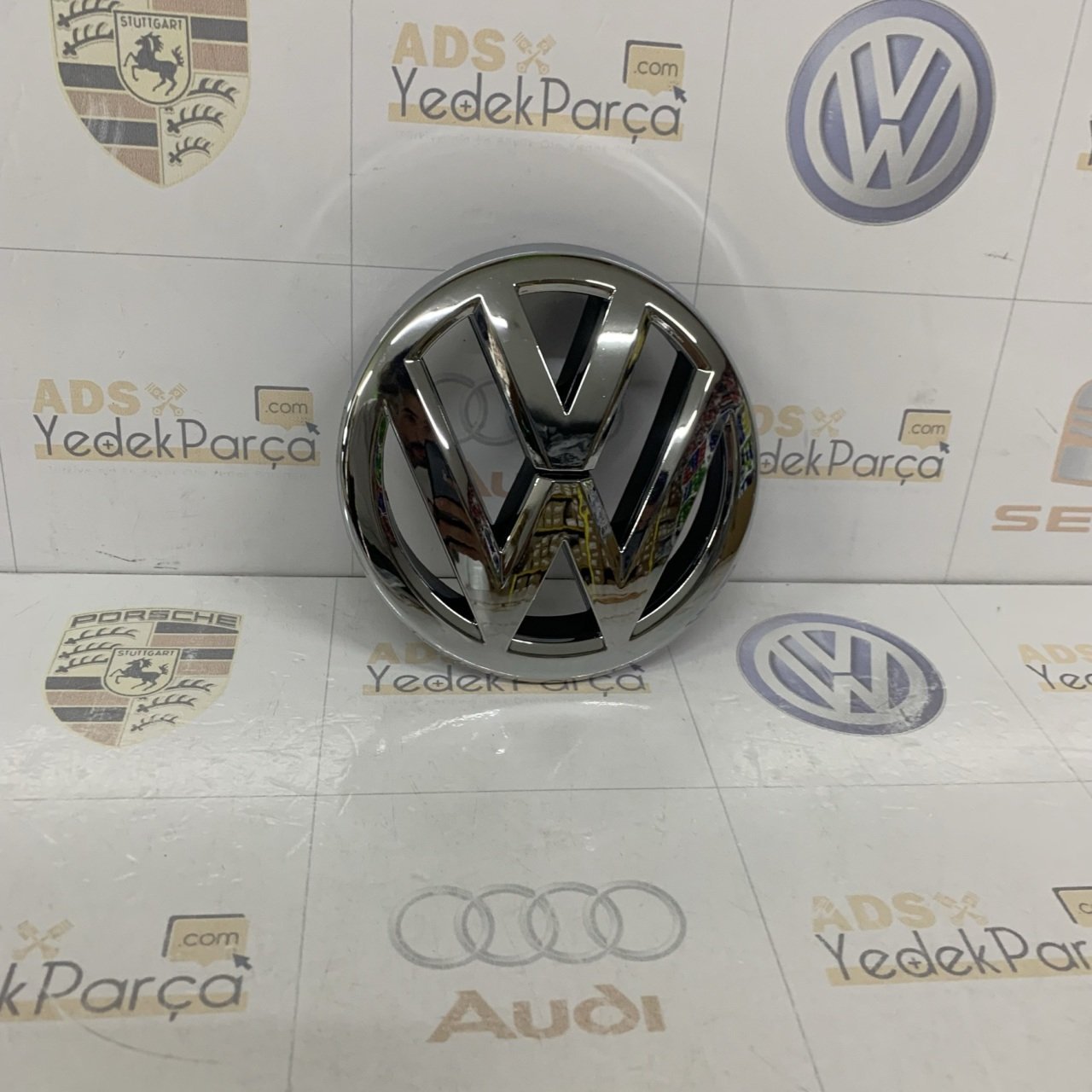 Volkswagen Polo 2009 Sonrası Ön Panjur Arması İthal