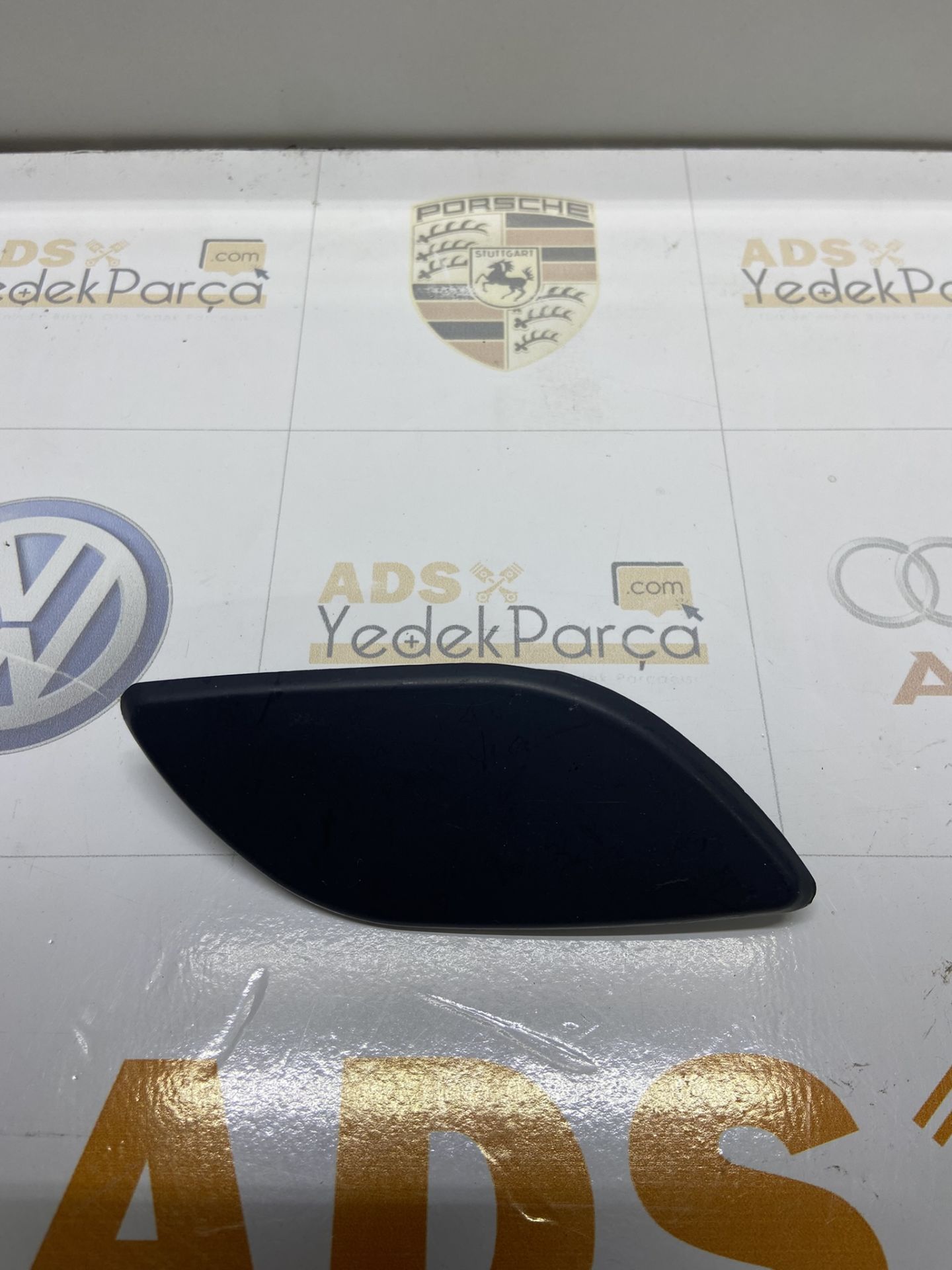 Skoda Octavia 2004-2013 Far Yıkama Pompa Kapağı Sağ