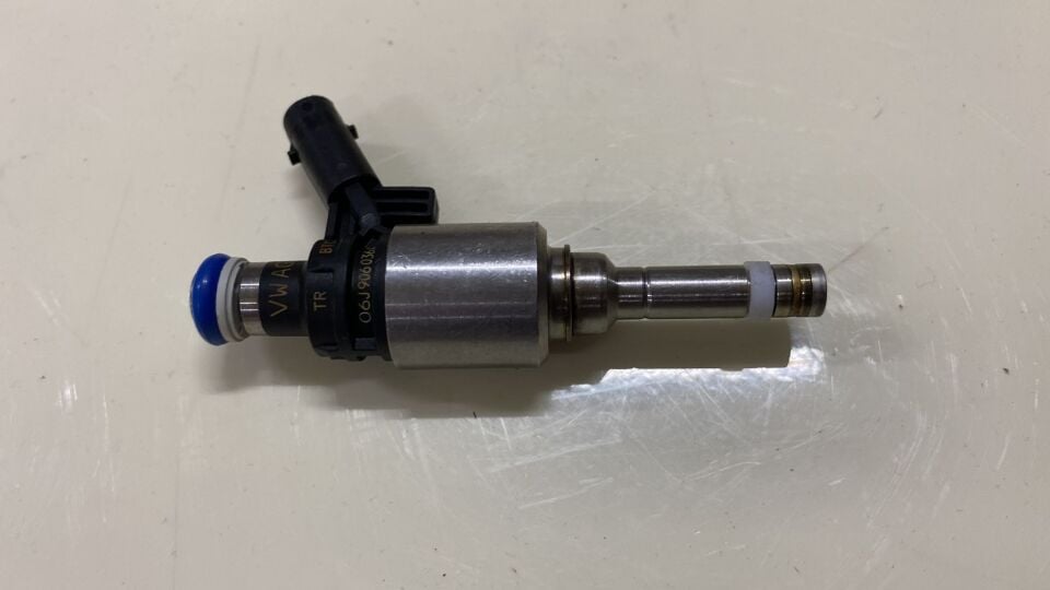 VW GOLF6 JETTA 4 PASSAT T6 05>AUDI A4 A6 2.0TFSI 2013 >YAKIT ENJEKTORU
