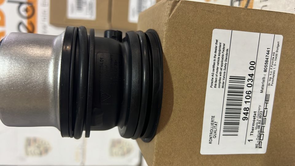 Porsche Panamera Cayenne Macan 3.6 4.8 Termostat 94810603402
