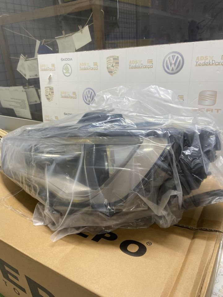 Audi A3 Sedan Xenon ledli Sol Ön Far Depo Marka