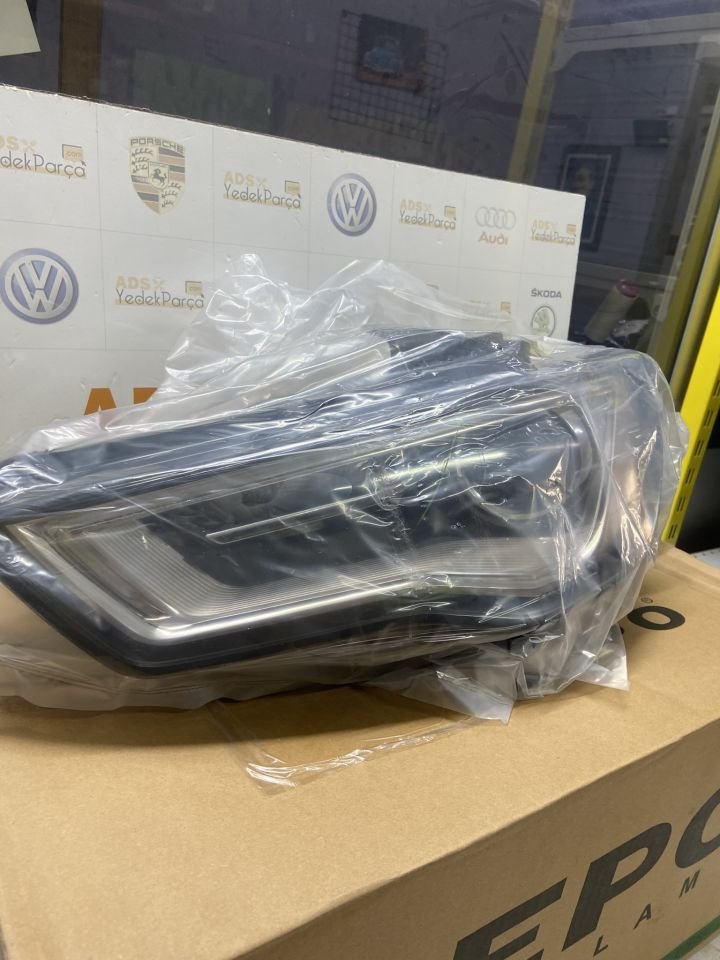 Audi A3 Sedan Xenon ledli Sol Ön Far Depo Marka