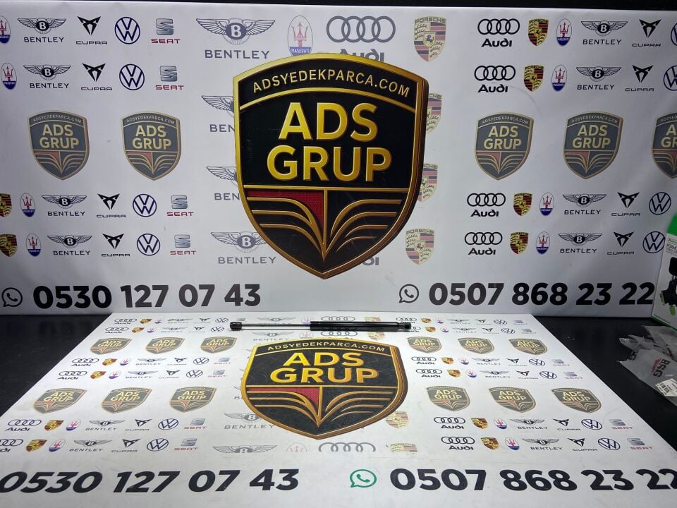 VW Golf 6 Bagaj Kapak Amortisörü 2009-2013 5K6827550D