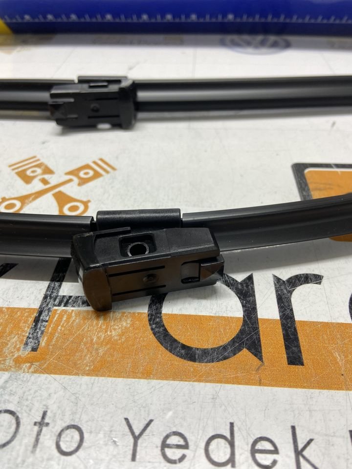 Audi A8 Ön Silecek Takımı 680/515MM
