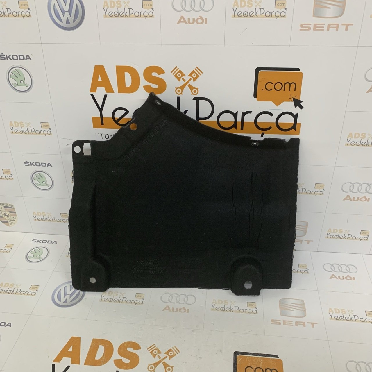 Audi A8 2011 Sonrası Sağ Alt Muhafazası Küçük