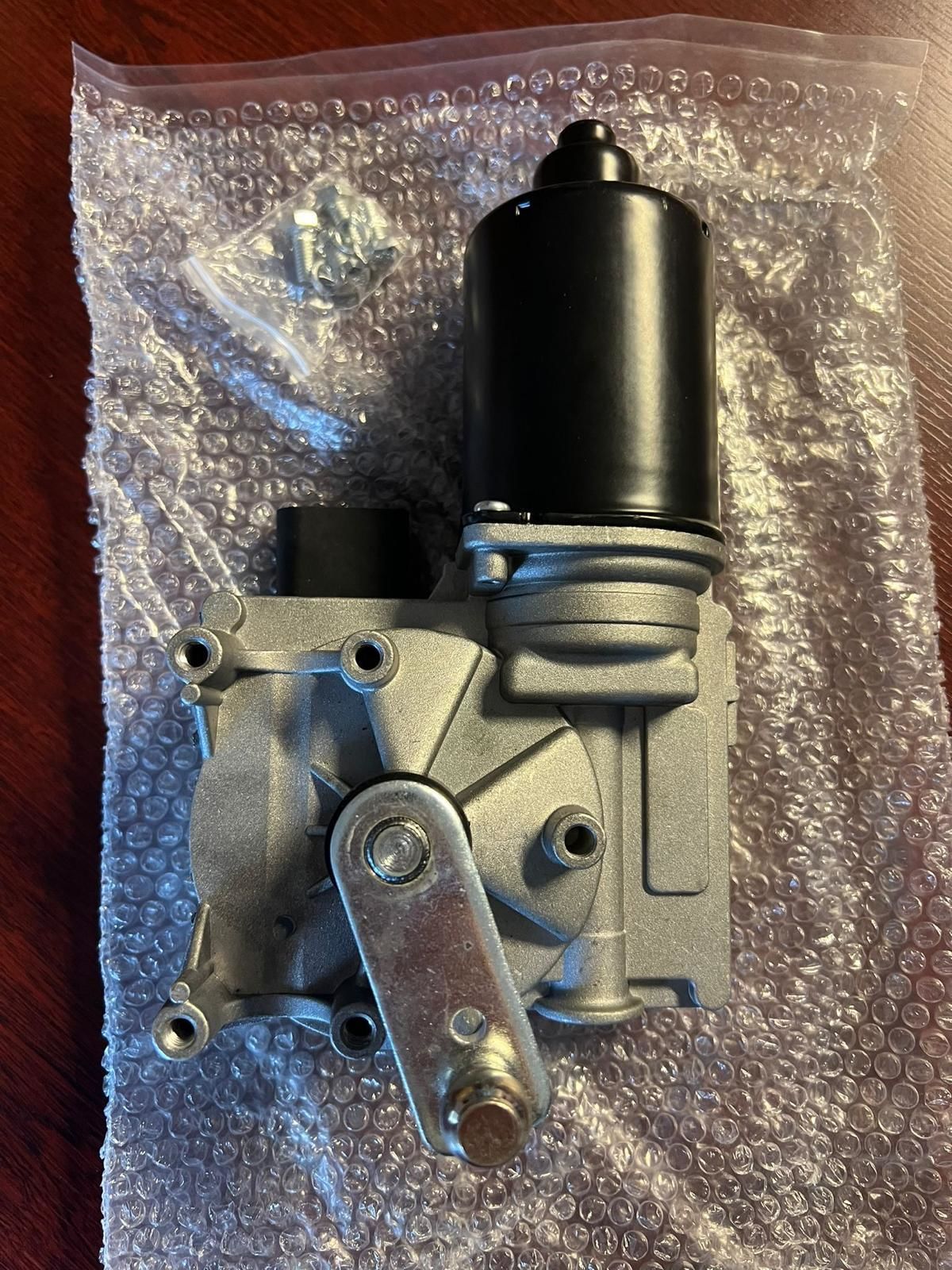 Silecek Motoru Ön Audi Q7 Touareg Cayenne Panamera  (Mekanizmasız) 2005-2012