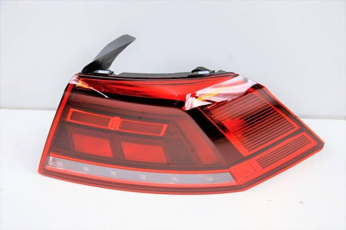 VW PASSAT B8.5 BUSINESS IMPRESSION 19 >STOP DIS SAG