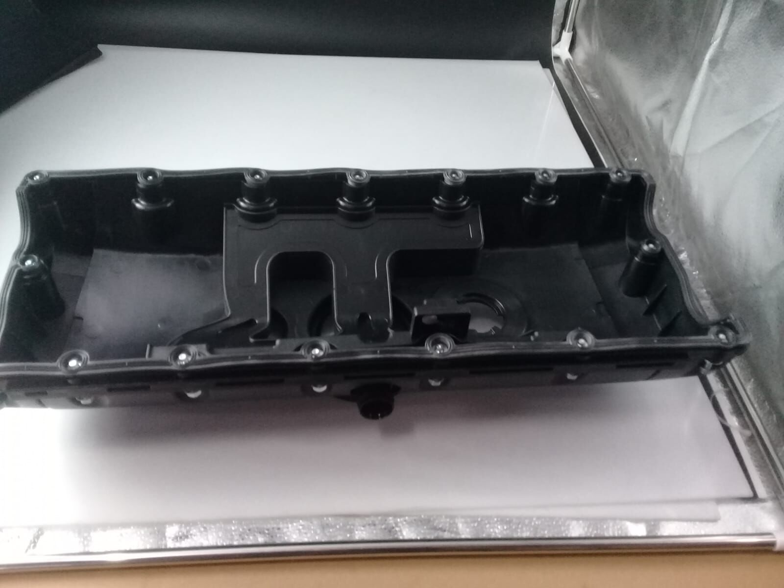 VW TOUAREG 7LA T5 2.5 TDI 03 >KULBUTOR KAPAGI PLASTIK (CONTALI)