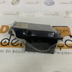 Audi A1 2014 Sonrası Sigorta Kutusu  Üst Plastiği Orijinal