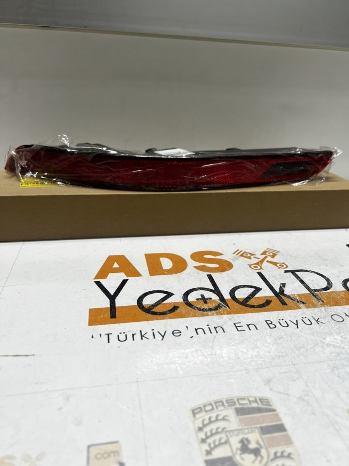 Porsche Cayenne 2014-2017 Sol Arka Reflektör