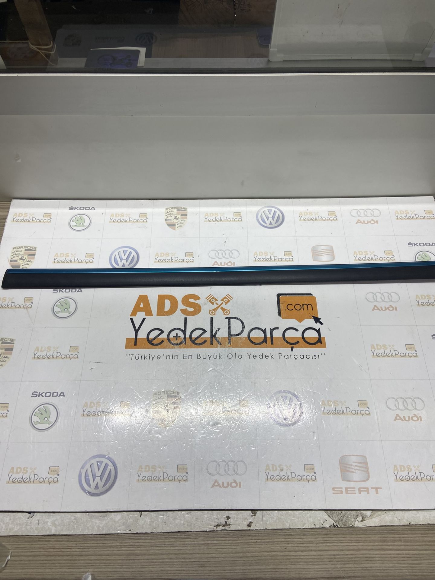 Volkswagen Passat 1997-2005 Sol Arka Kapı Bandı Nikelajlı