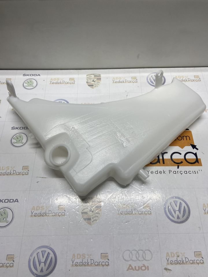 Audi A4 A5 2008-2015 Silecek Su Bidonu