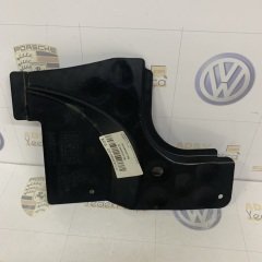 Volkswagen Passat 2010-2015 Taban Alt Koruyucu Sağ Orijinal