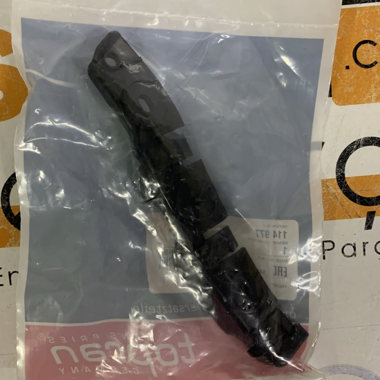 Audi A3 2004-2008 Tampon Braketi Çamurluk Ucu Sol Ön Topran