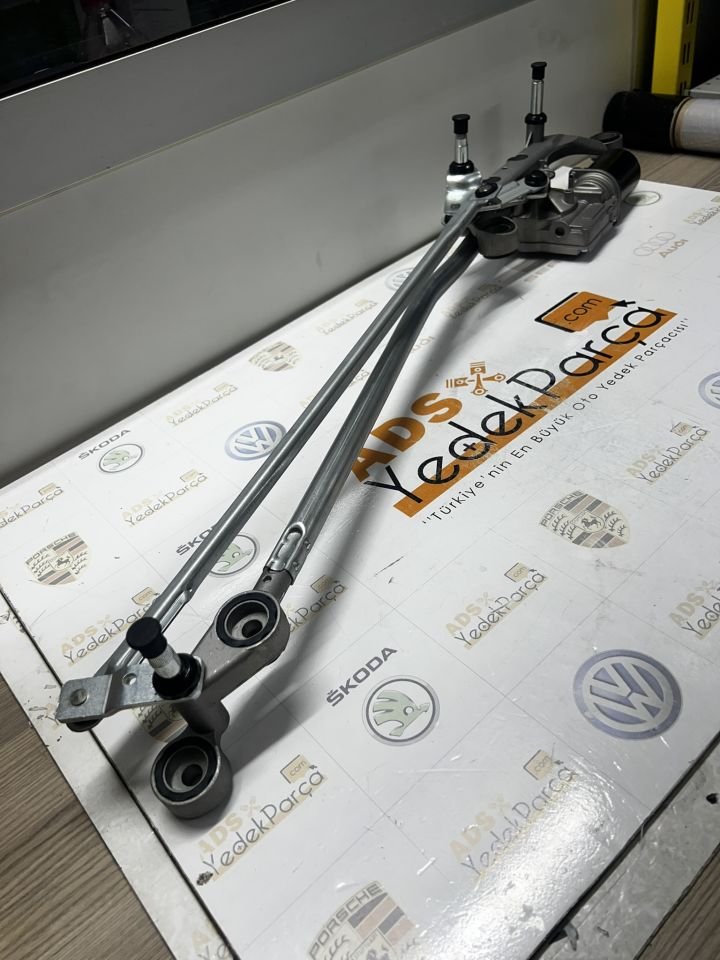 Audi Cayenne Touareg Cayenne  Ön Silecek Motoru Mekanizmalı