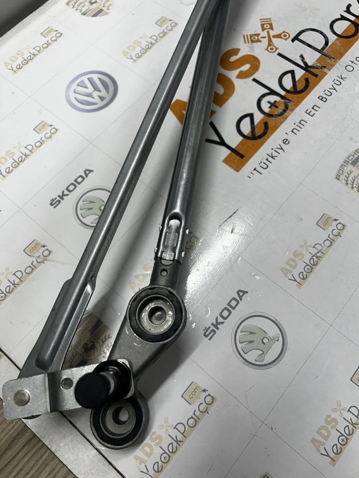 Audi Cayenne Touareg Cayenne  Ön Silecek Motoru Mekanizmalı