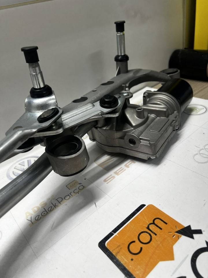 Audi Cayenne Touareg Cayenne  Ön Silecek Motoru Mekanizmalı