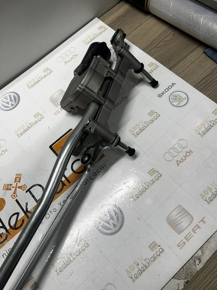 Audi Cayenne Touareg Cayenne  Ön Silecek Motoru Mekanizmalı