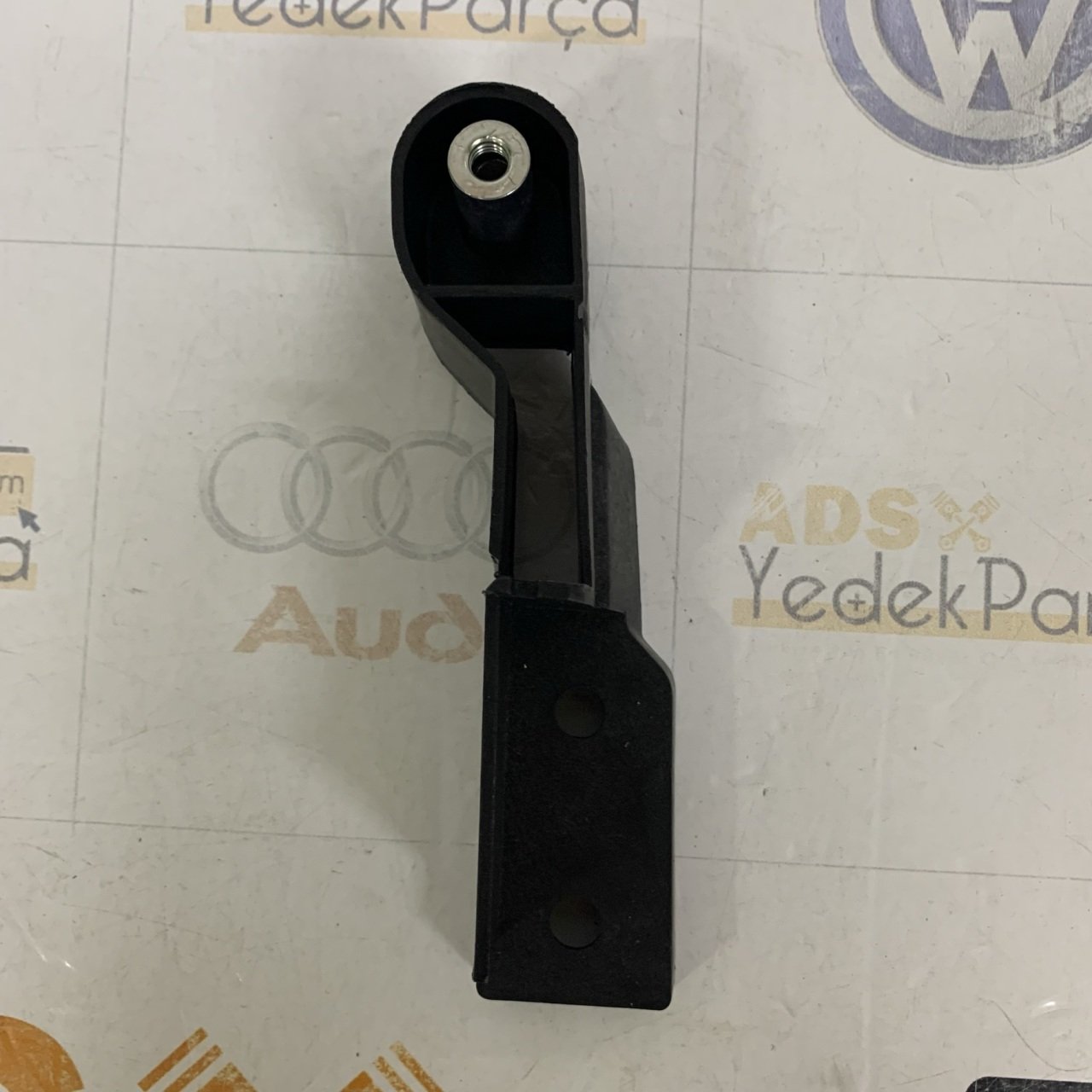 Audi A6 2005-2008 Ön Tampon Tutucu Braketi Sol İthal