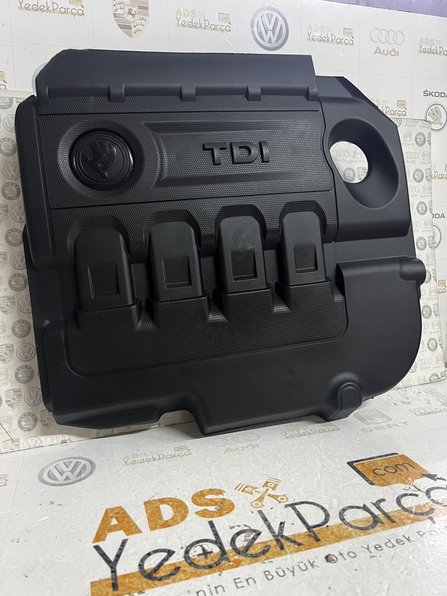 Skoda Ateca Kodıaq Süperb 1,6 Tdı Motor Üst Kapağı 04L103925SS