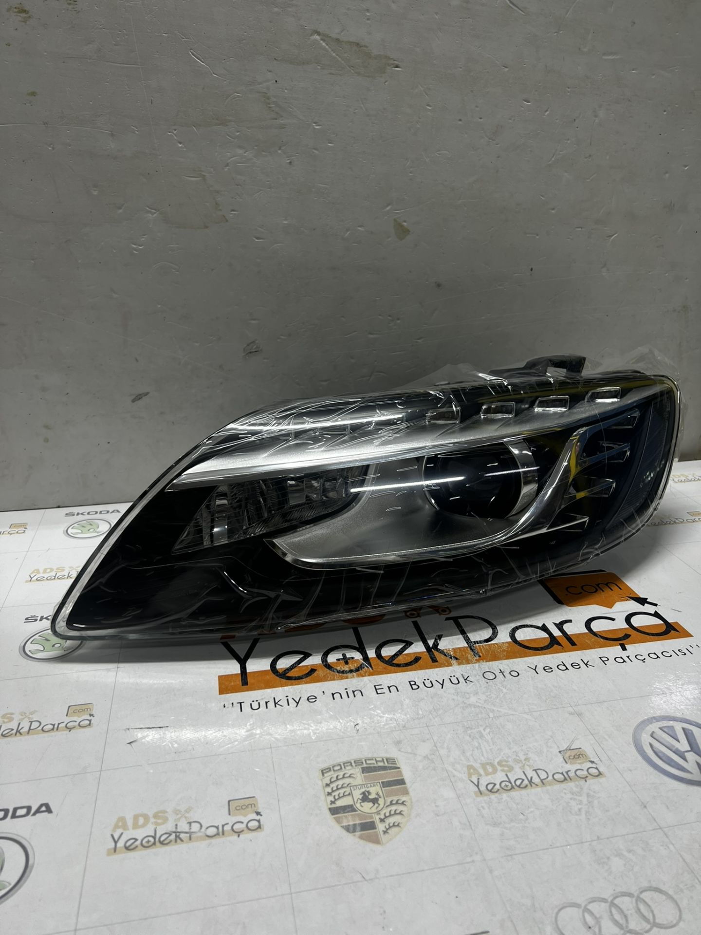 Audi Q7 2009 Sol Ledli Beyinli Far