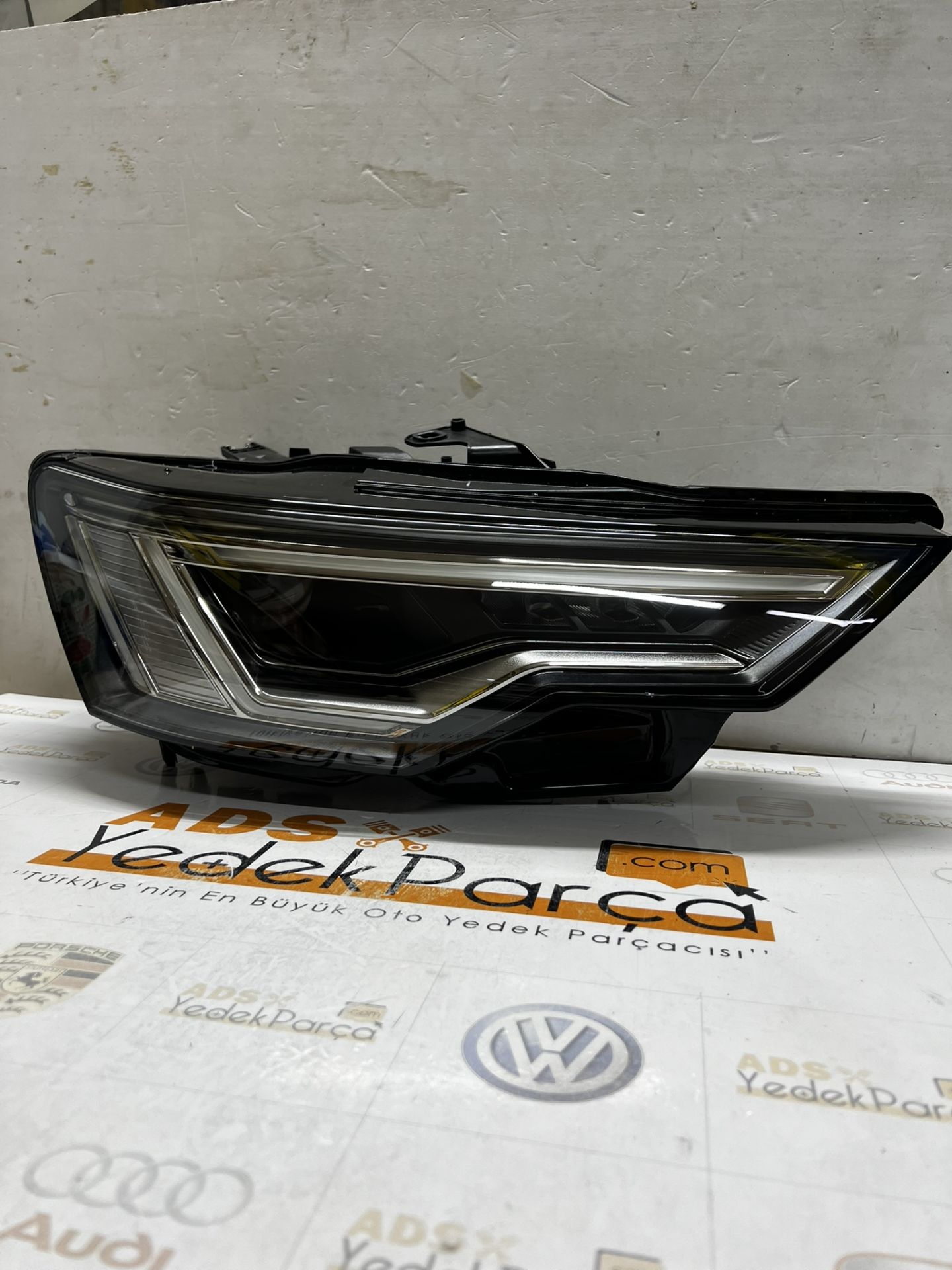 Audi A6 C8 2019-2022 Sağ Far Led Matrıx Orjinal