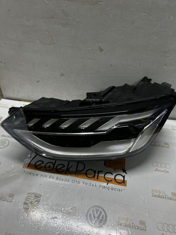 Audi A4 2020 Sonrası Sol Far Matrıx Far Beyinli