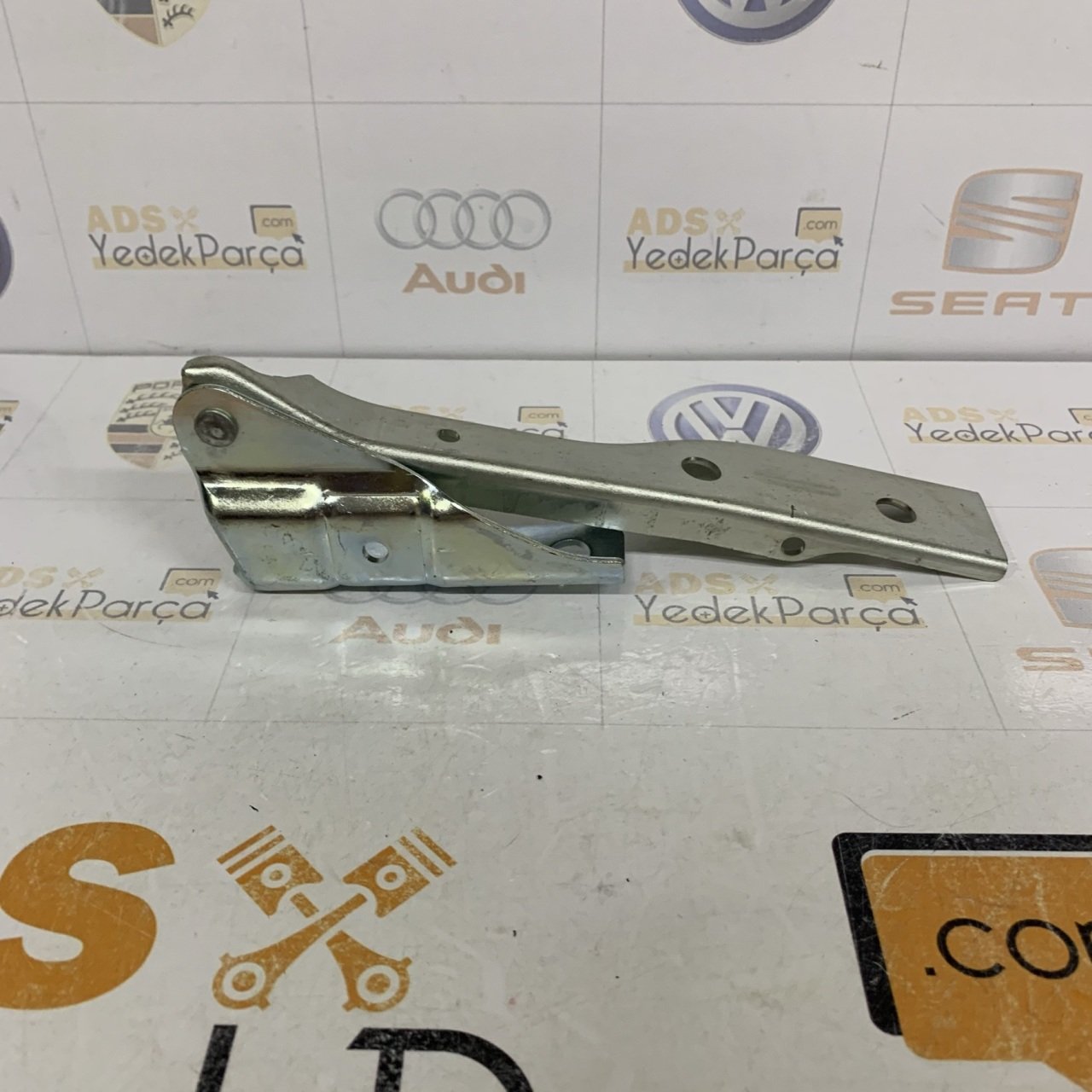 Volkswagen Polo 2010-2017 Motor Kaput Menteşesi Sağ İthal
