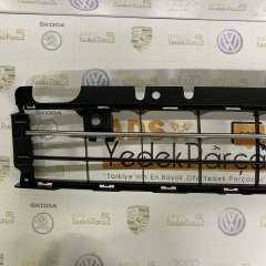 Volkswagen Beetle 2012-2016 Ön Tampon Orta Izgara Kromlu Sensörsüz