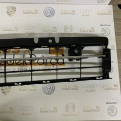 Volkswagen Beetle 2012-2016 Ön Tampon Orta Izgara Kromlu Sensörsüz