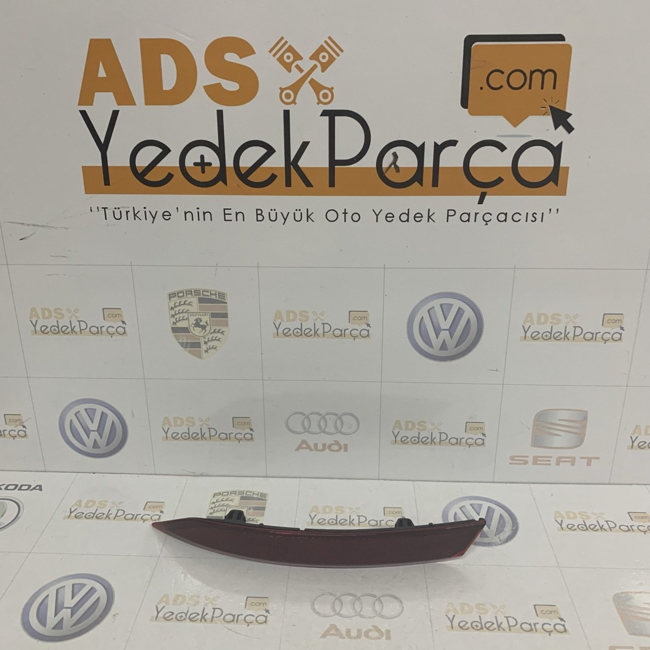 Volkswagen Polo Arka Tampon Reflektörü Sol İthal