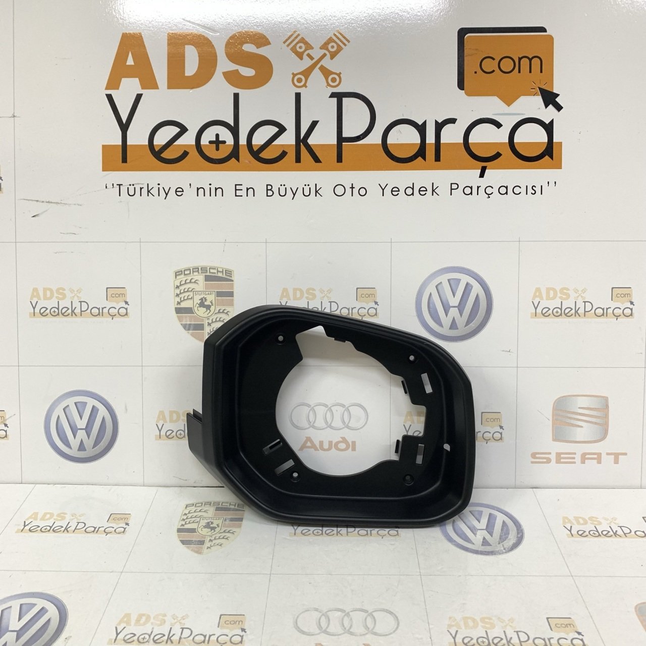 Volkswagen Caddy 2015 Sonrası Sağ Ayna Kapağı Çerçevesi İthal