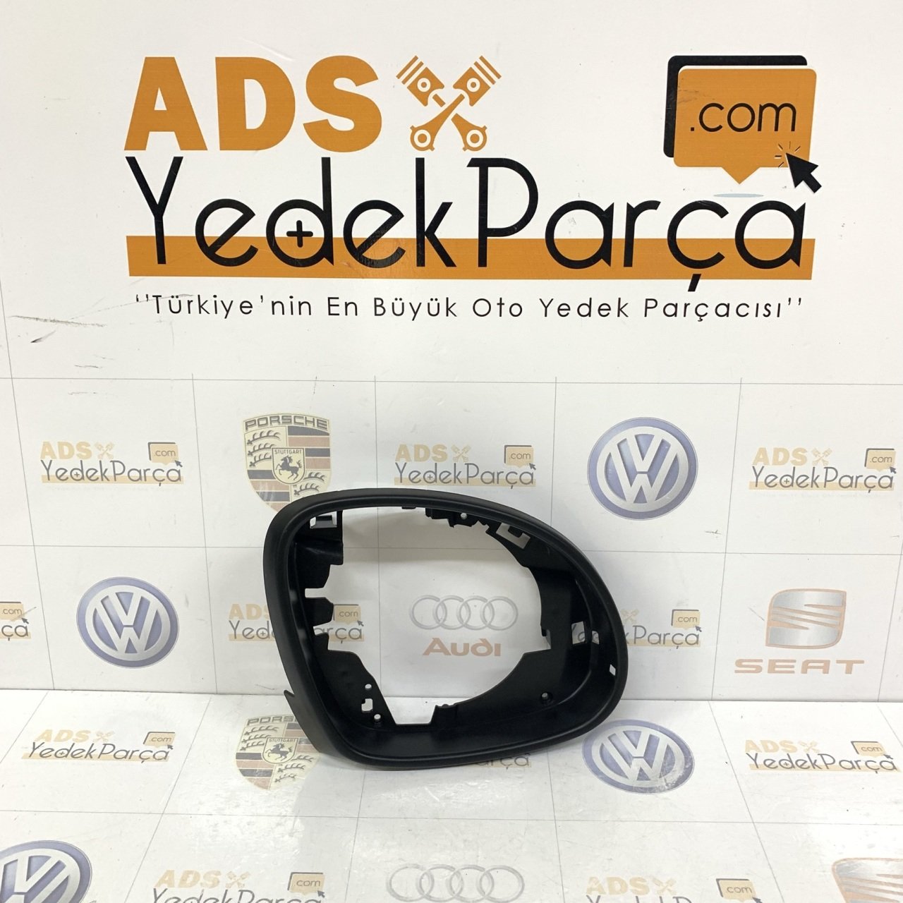 Volkswagen Tiguan 2008-2013 Sağ Ayna Çerçevesi İthal