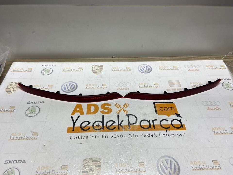 VW PASSAT B8.5 19 >TAMPON REFLEKTORU ARKA DIS SAG