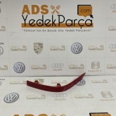 Volkswagen T7 2016 Sonrası Sağ Arka Tampon Reflektörü