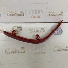 Volkswagen T7 2016 Sonrası Sağ Arka Tampon Reflektörü