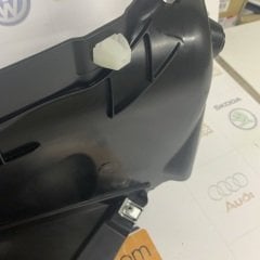 Audi A4 2016 Sonrası Sağ Ön Uç Davlumbaz