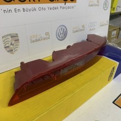 Audi Q3 2012-2014 Sağ Arka Tampon Reflektörü Orijinal Marelli 8U0945096