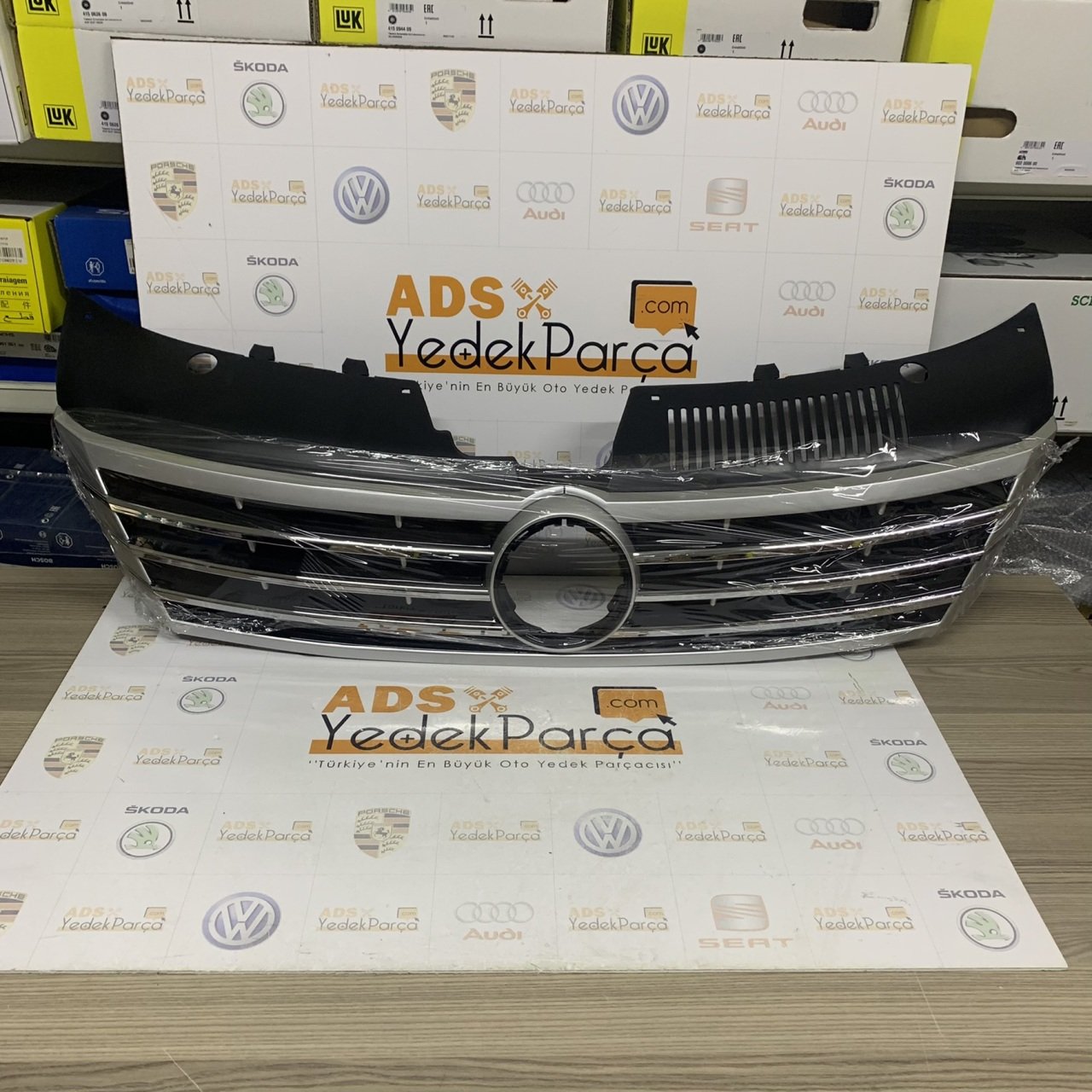 Volkswagen Passat Cc 2009-2012 Ön Panjur Tyg