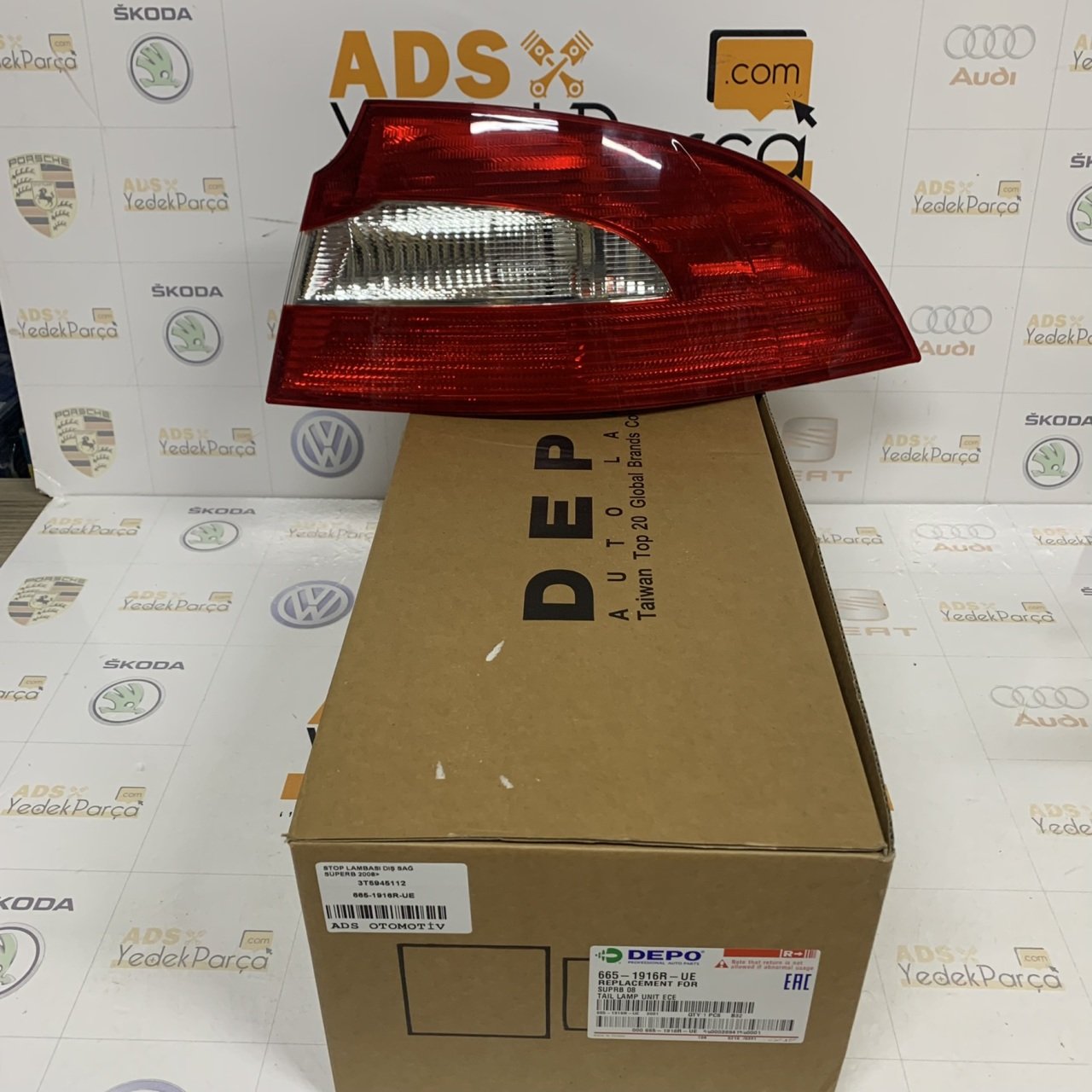 Skoda Superb 2008 Sonrası Sağ Stop Lambası Depo Marka