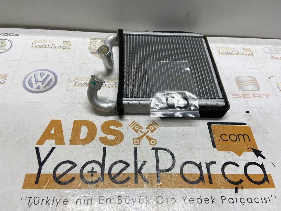 AUDI Q3 1.8 TFSI 2.0 TDI 2.5 RSQUATTRO SKODA KODIAQ 2.0 TDI OCTAVIA 3 1.0 TSI 1.2 1.4 TSI 1.6 TDI 1.8 TSI 2.0 TDI GOLF7 1.0 1.2 1.4 TSI 2.0 TDI TIGUAN PASSAT12 >KALORIFER RADYATORU BRAZING 164X173 MM