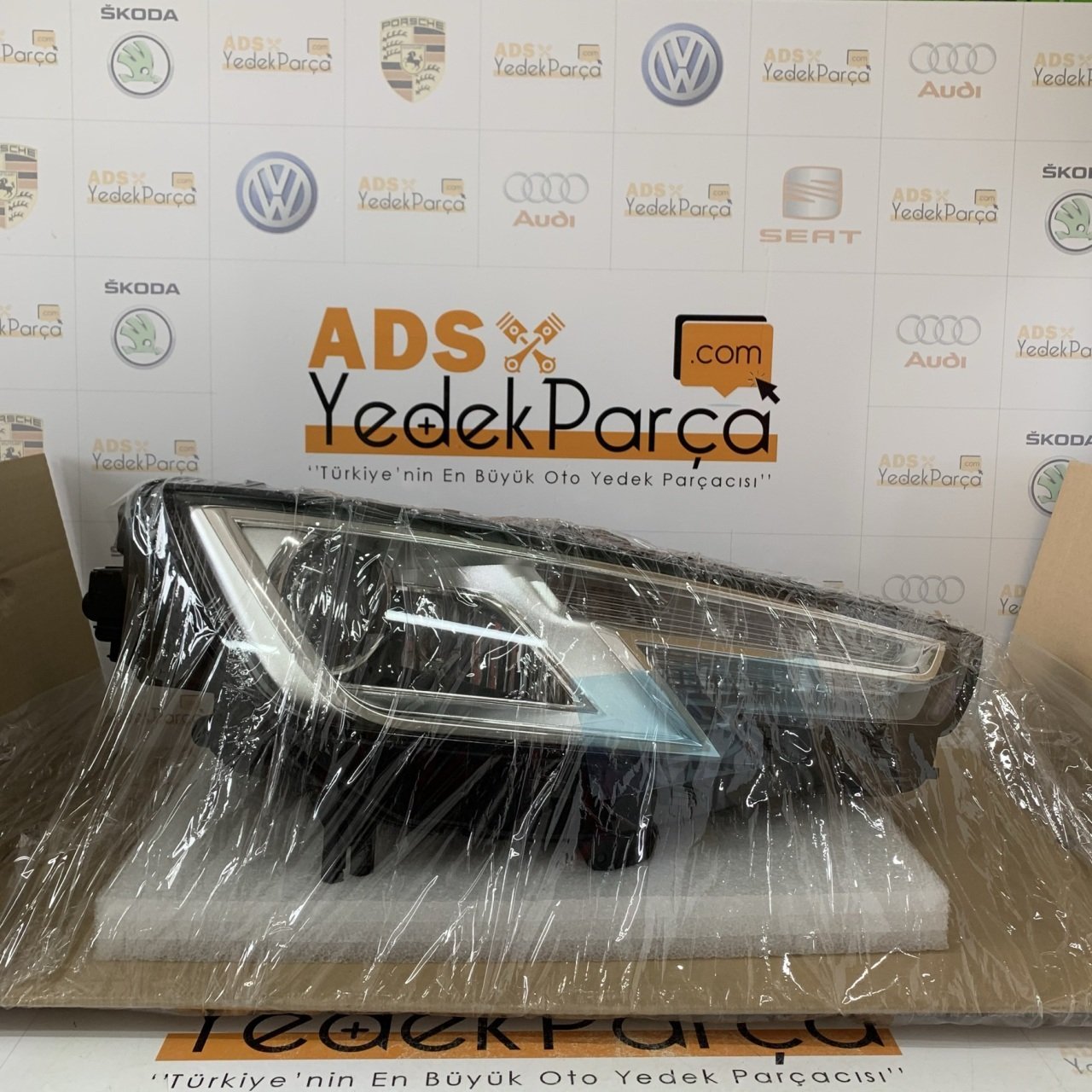 Audi A4 2015 Sonrası Far Sağ Xenon Magnetti Marelli Orijinal8W0941044